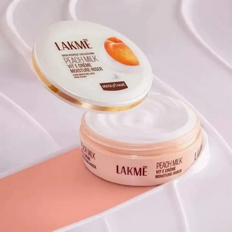 Lakme Skin Perfect Collection Peach Milk Vitamin E Cream Moisturiser 25g