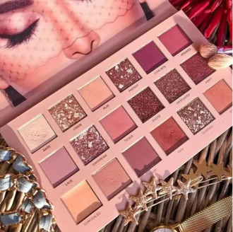 18 Color Eyeshadow Palette Glitter Makeup Matte EyeShadow Makeup Palette
