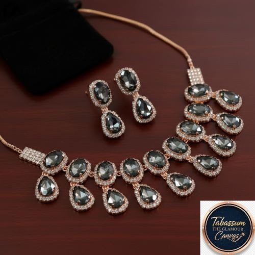 Elegant Diamond Cut Jewelry & Earring Set