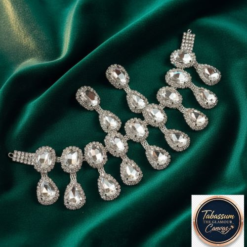 Gorgeous Stylish Diamond Cut Jewelry & Earring Set